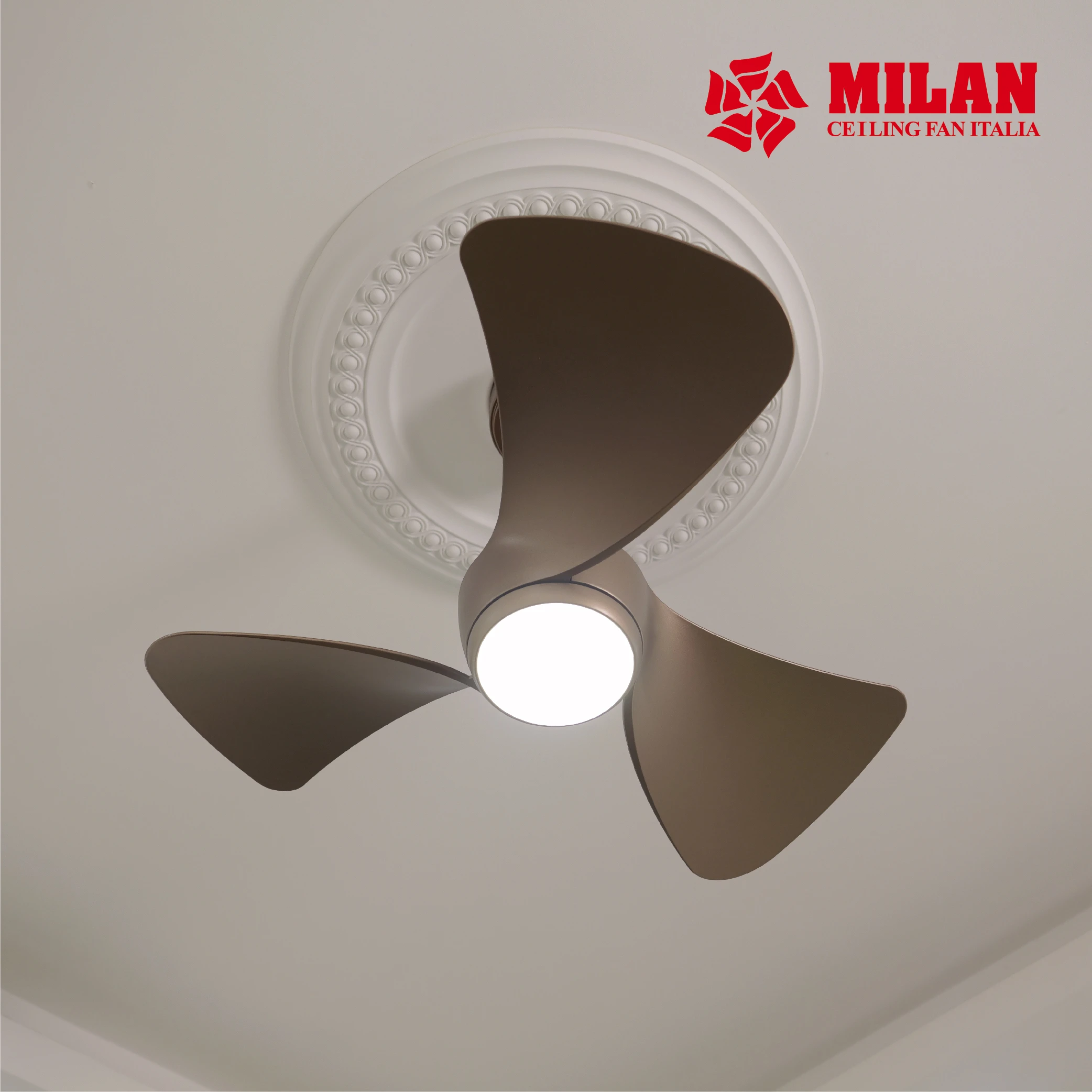 https://quattranitalia.vn/public/storage/product/196/QUẠT TRẦN MILAN_ẢNH WEB 19.3-12.webp